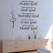 Dekorativní nálepka na zeď - PRAISE GOD