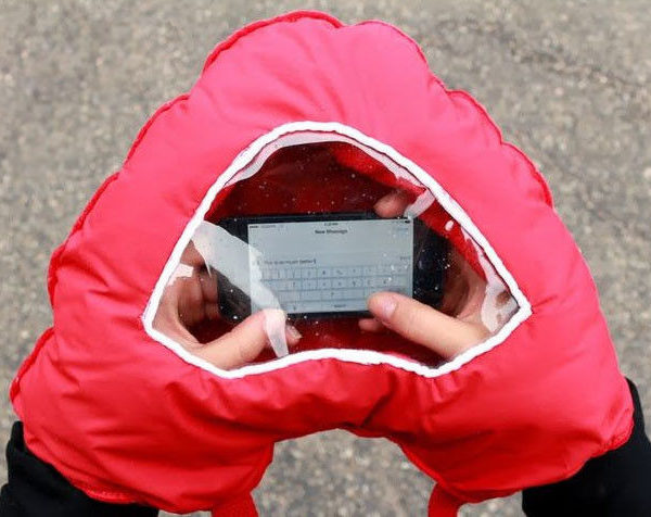 Zamilované rukavice s okénkem pro smartphone