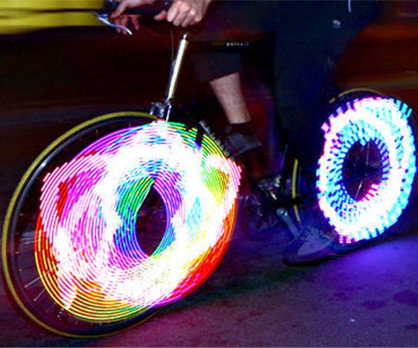 LED světlo do výpletu kola